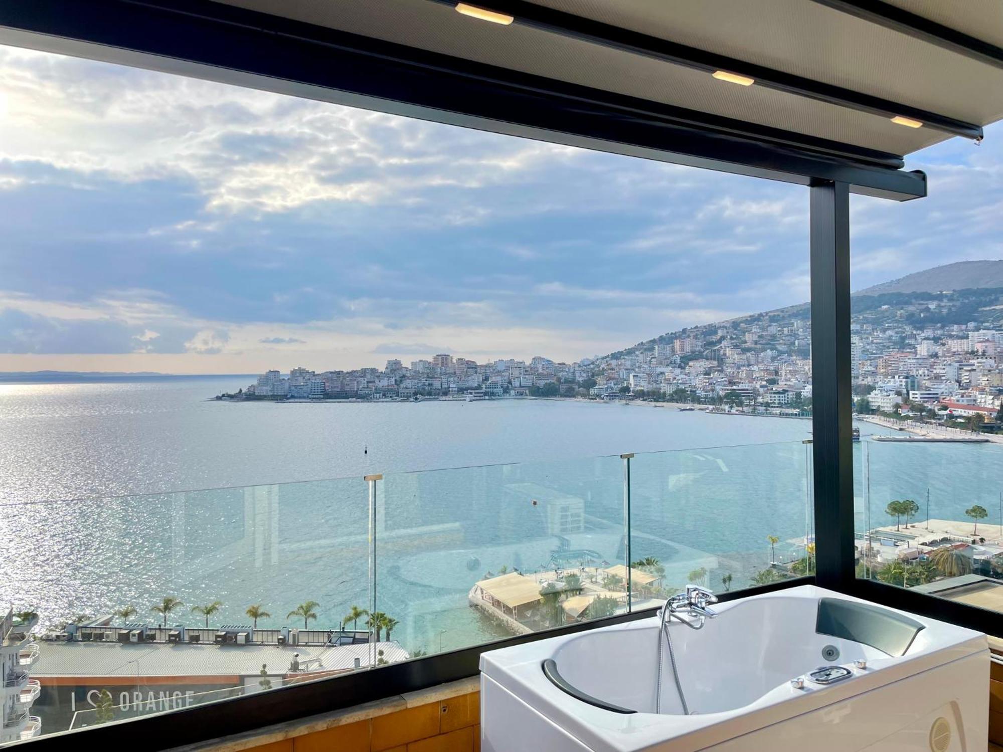 Apartmán Seaview Golden Penthouse Sarandë Exteriér fotografie