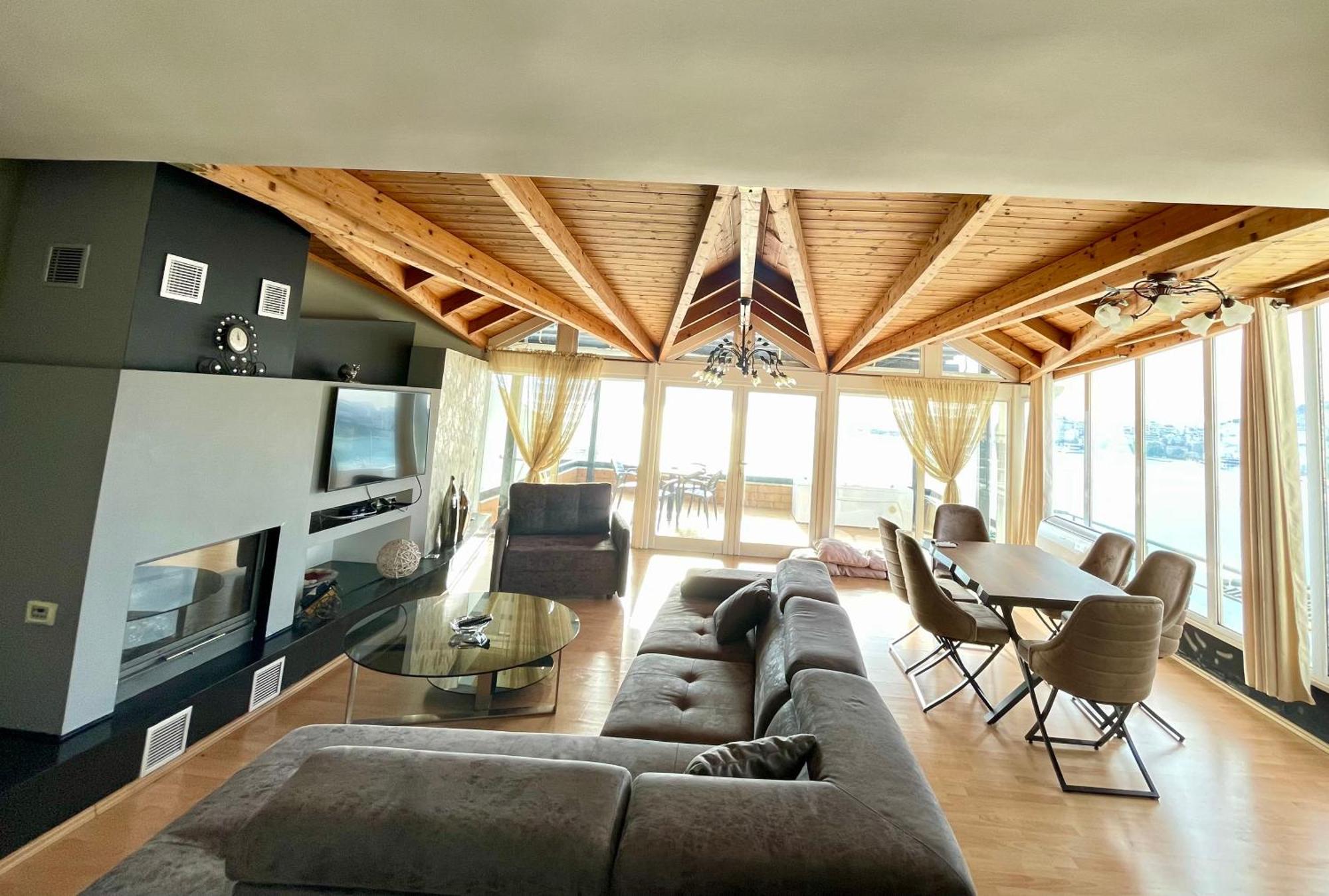 Apartmán Seaview Golden Penthouse Sarandë Exteriér fotografie