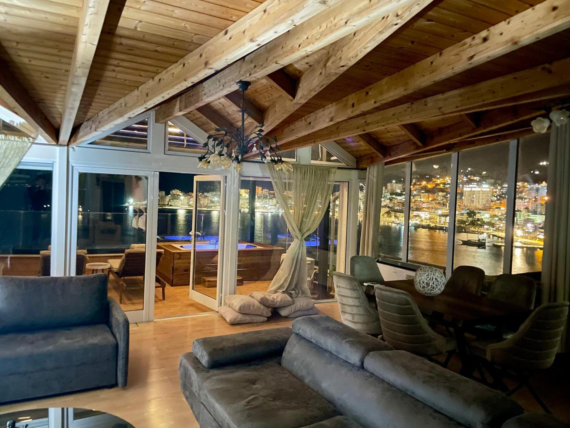 Apartmán Seaview Golden Penthouse Sarandë Exteriér fotografie