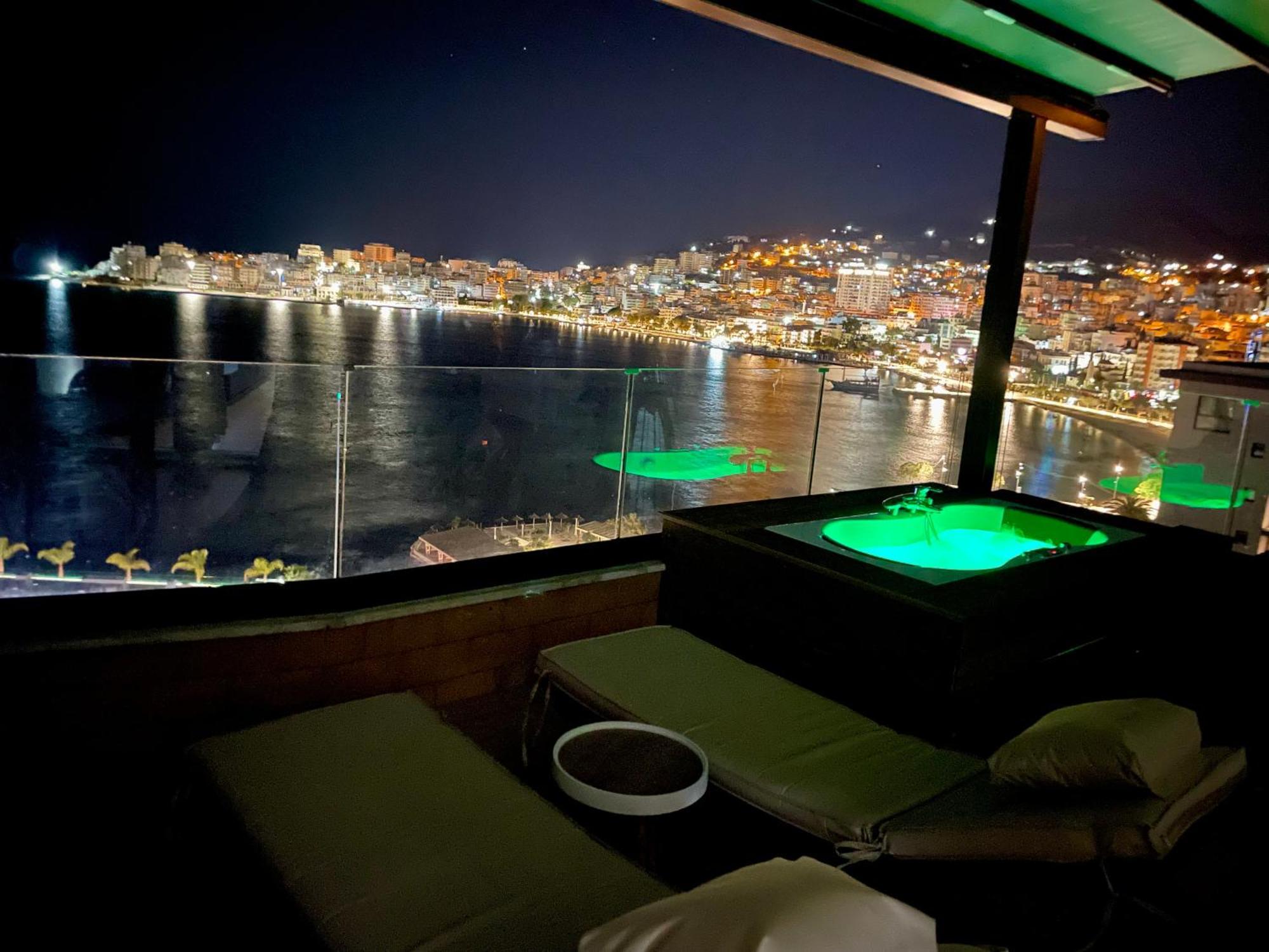 Apartmán Seaview Golden Penthouse Sarandë Exteriér fotografie